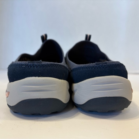 Skechers Air-Cooled Arch Fit navy blue slip-on sneakers size 8.5 - Picture 7 of 10